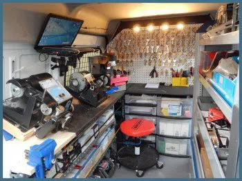 Safe Key Shop Los Angeles, CA 310-955-1012 - 2-mobile-locksmith